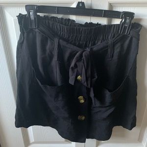 Juniors black skort size medium